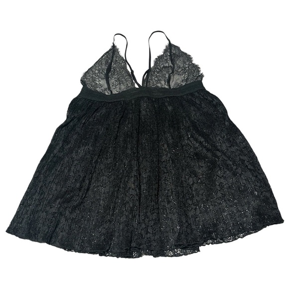 Victoria’s Secret L Black Lace Camisole Delicate Dainty Feminine Floral Fringe - Picture 1 of 14